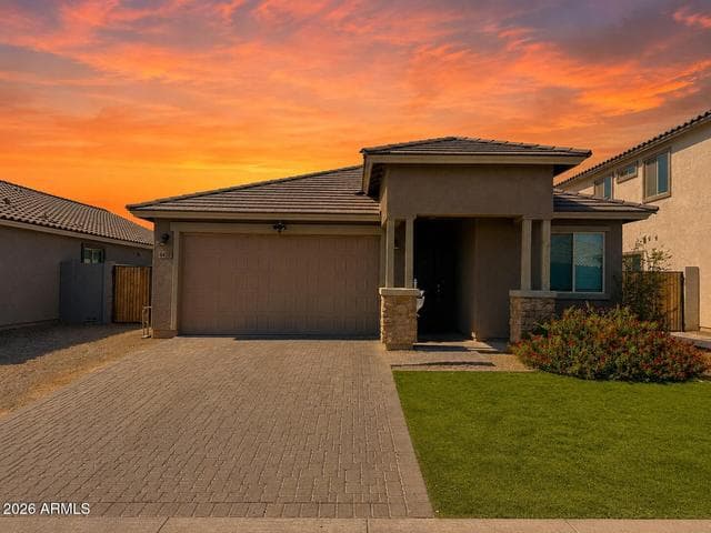 8438 W Atlantis Way, Phoenix, AZ