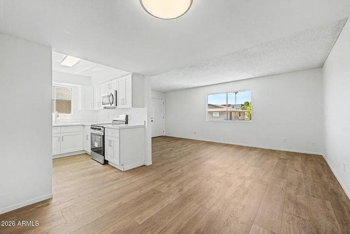 4749 E MORELAND Street, Phoenix, AZ
