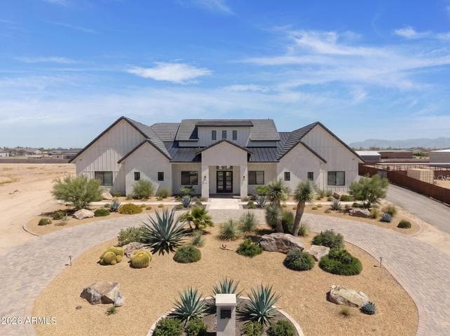 774 W SILVERDALE Road, San Tan Valley, AZ