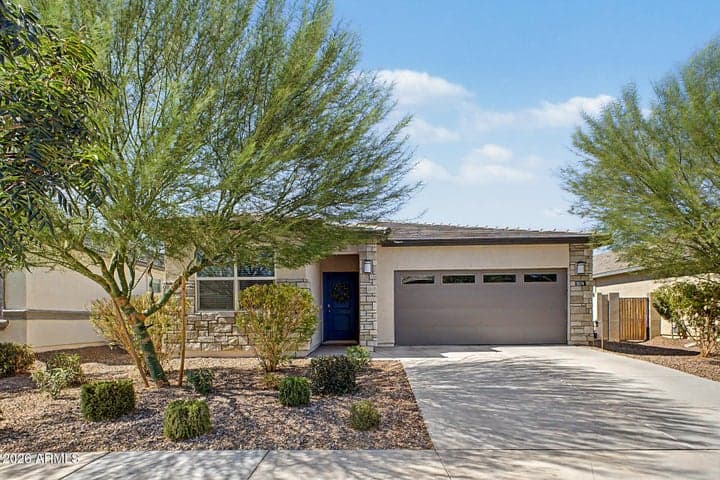 18574 W HACKAMORE Drive, Surprise, AZ