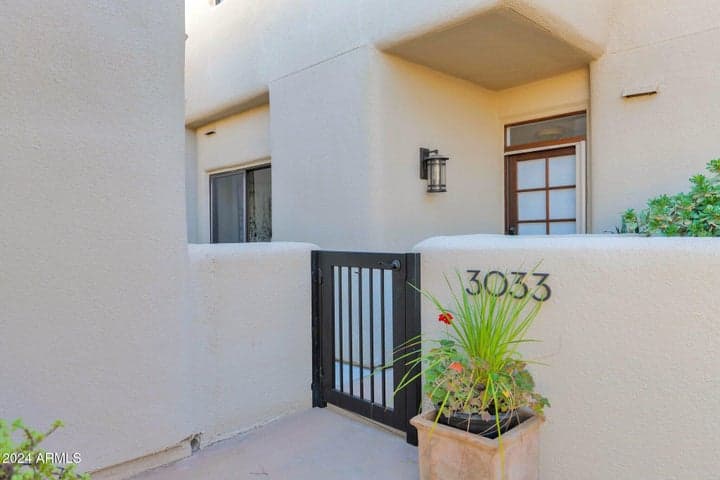 3033 E Rose Lane, Phoenix, AZ