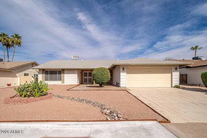 11445 S IROQUOIS Drive, Phoenix, AZ