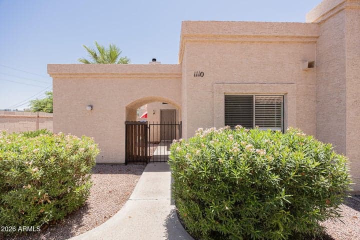 2019 W LEMON TREE Place #1110, Chandler, AZ