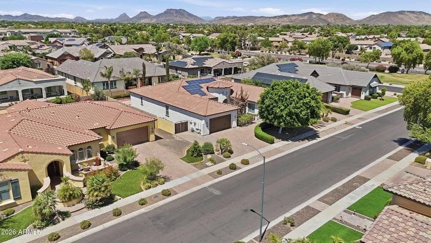 7556 W CRYSTAL Road, Glendale, AZ