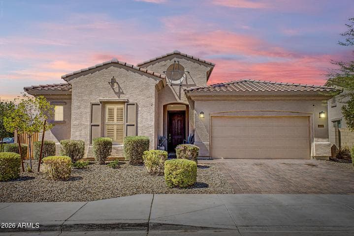 19048 W Solano Drive, Litchfield Park, AZ