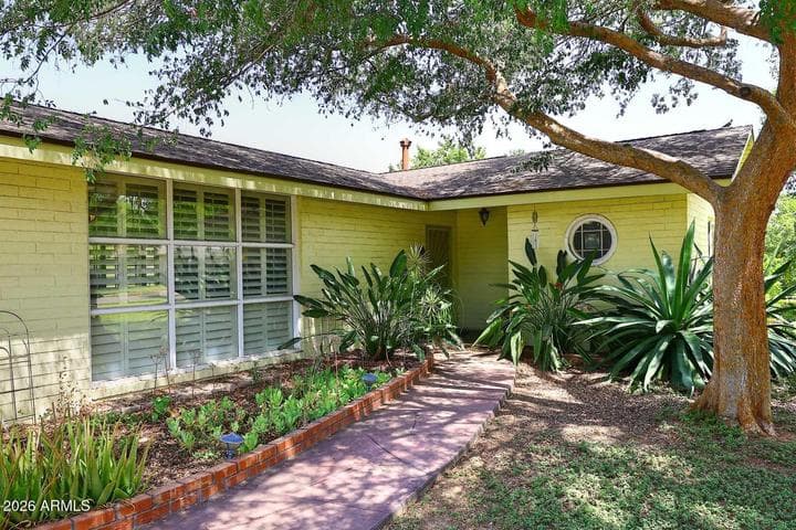 8104 N 8TH Avenue, Phoenix, AZ