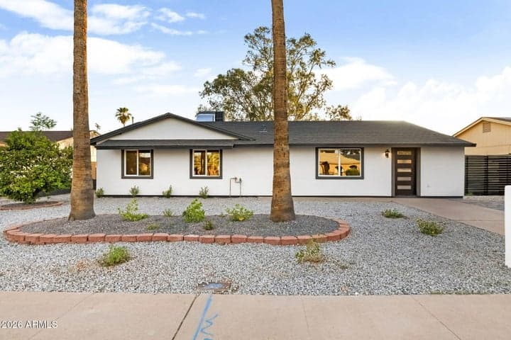 13238 N 38 Place, Phoenix, AZ