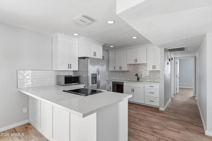 5630 W WILSHIRE Drive, Phoenix, AZ