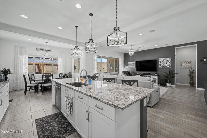 18904 W LAUREL Lane, Surprise, AZ