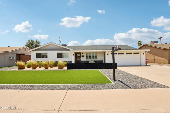 7231 E LATHAM Street, Scottsdale, AZ