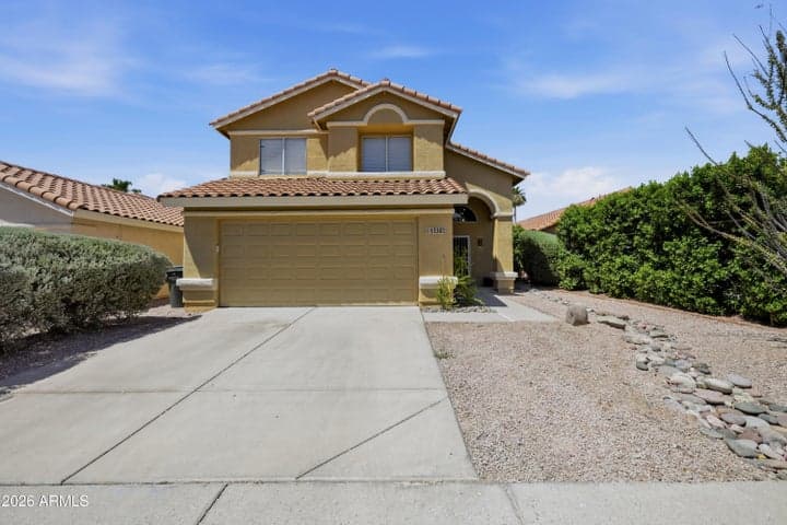 1330 E ANGELA Drive, Phoenix, AZ