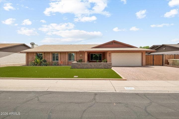 5809 W PURDUE Avenue, Glendale, AZ