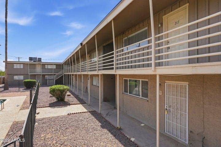 2150 W MISSOURI Avenue #213, Phoenix, AZ