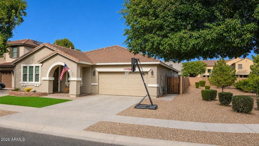 2729 S HANSEN Drive, Gilbert, AZ