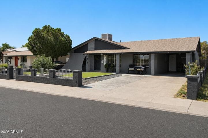 2022 W ASTER Drive, Phoenix, AZ