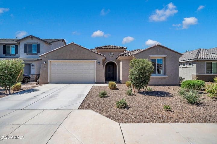 17605 W MEDLOCK Drive, Litchfield Park, AZ