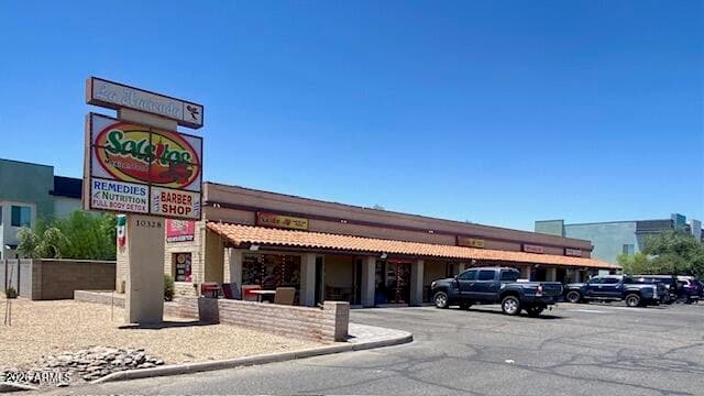 10328 W INDIAN SCHOOL Road, Phoenix, AZ