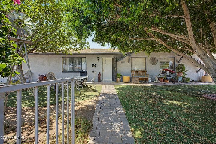 6449 W BETHANY HOME Road, Glendale, AZ