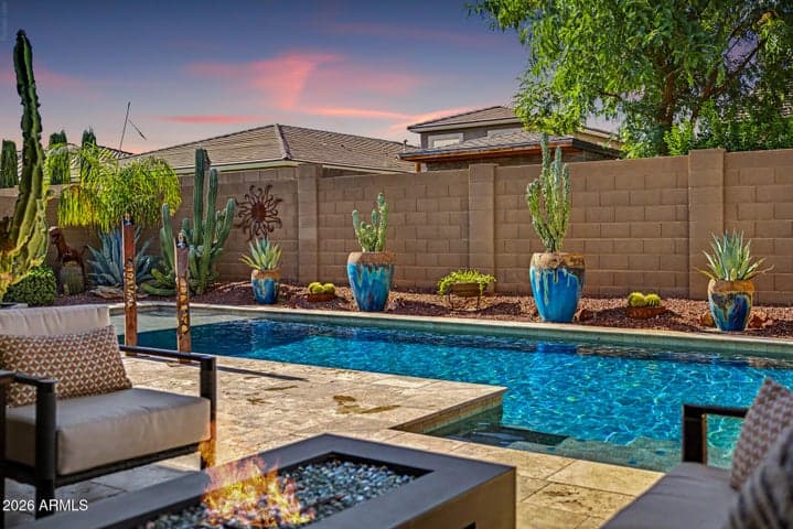17330 W OBERLIN Way, Surprise, AZ