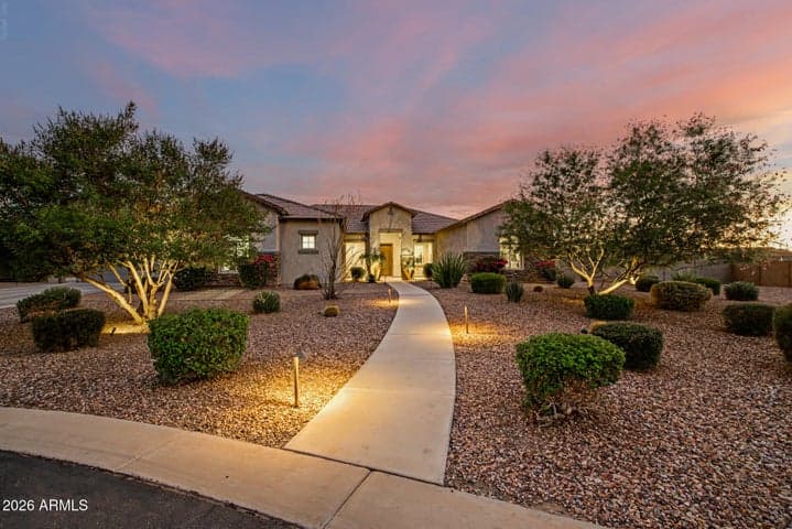 549 W Haxtun Street, San Tan Valley, AZ