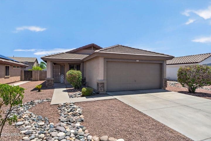 16667 W PARADISE Lane, Surprise, AZ