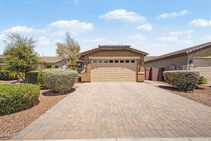42163 N WOLLEMI Street, Queen Creek, AZ