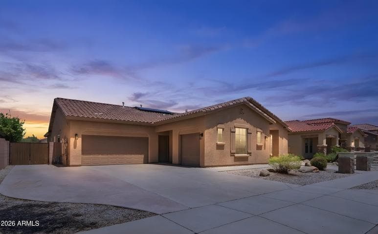 2406 W DESPERADO Way, Phoenix, AZ