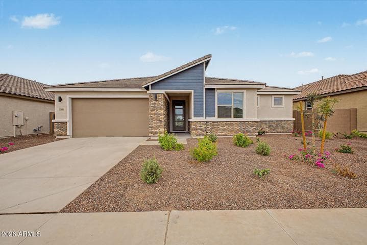 17444 W SAGUARO VISTA Drive, Surprise, AZ