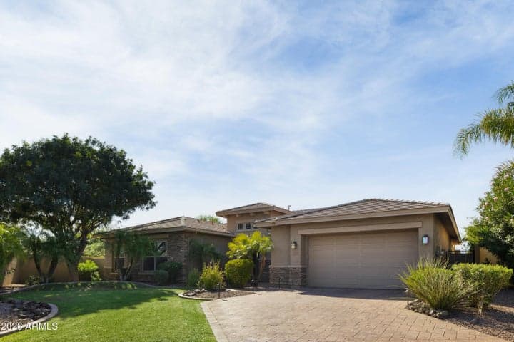 5111 S CUPERTINO Drive, Gilbert, AZ
