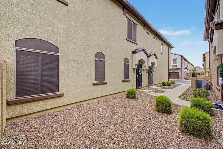 2725 E MINE CREEK Road #1028, Phoenix, AZ
