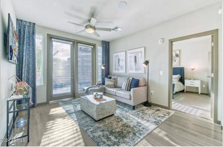 3601 N CENTRAL Avenue #B1, Phoenix, AZ