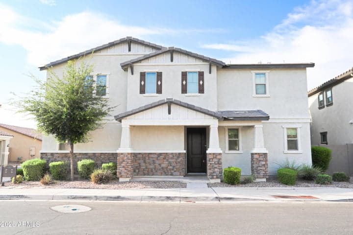 36 E CONSTITUTION Drive, Gilbert, AZ