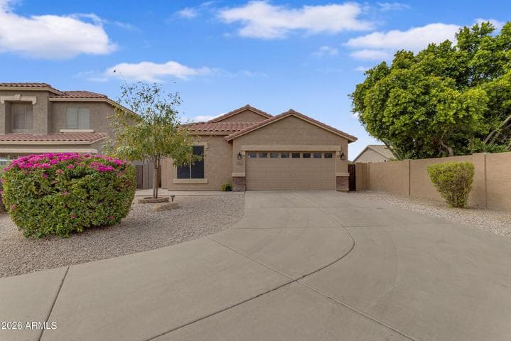 1121 E RANCH Court, Gilbert, AZ
