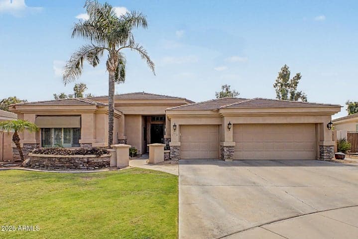 4611 S AMBROSIA Court, Chandler, AZ