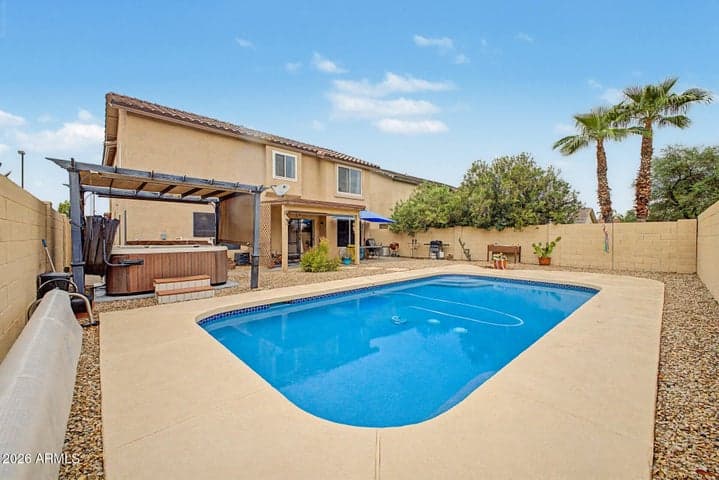 1071 S HONEYSUCKLE Lane, Gilbert, AZ