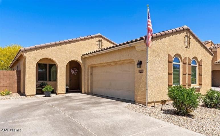 1008 W DEONI Trail, San Tan Valley, AZ