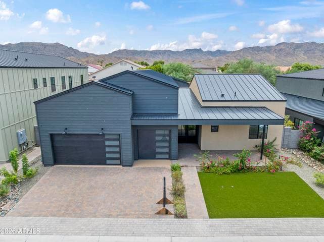 915 W ARDMORE Road #11, Phoenix, AZ