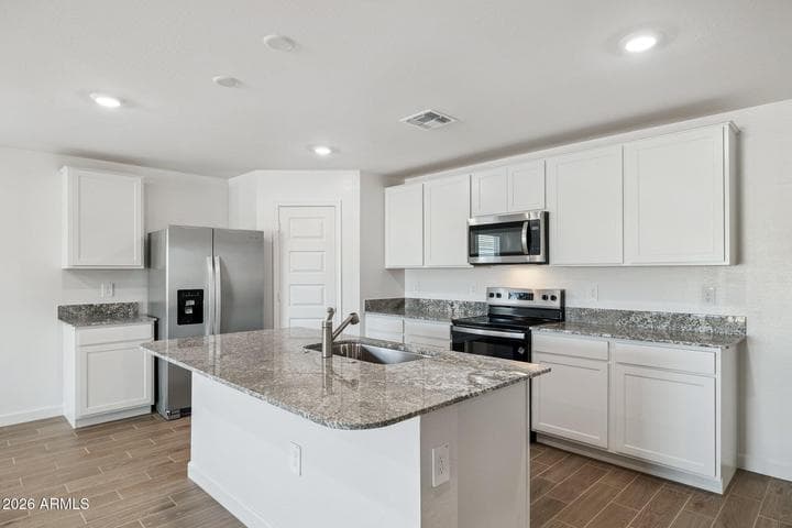 26017 W LYNNE Lane, Buckeye, AZ