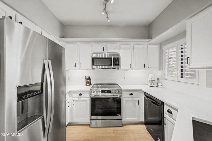 15095 N THOMPSON PEAK Parkway #1064, Scottsdale, AZ