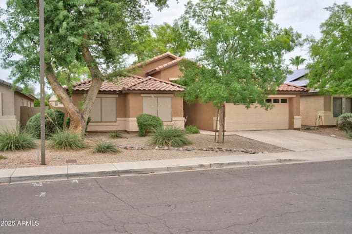 5374 N Ormondo Way, Litchfield Park, AZ