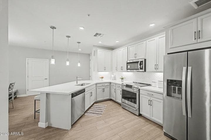 2511 W QUEEN CREEK Road #213, Chandler, AZ