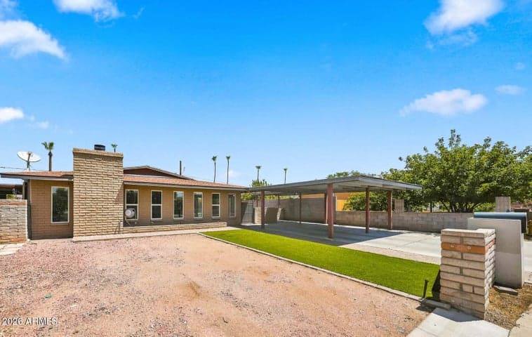 2922 E KINGS Avenue, Phoenix, AZ