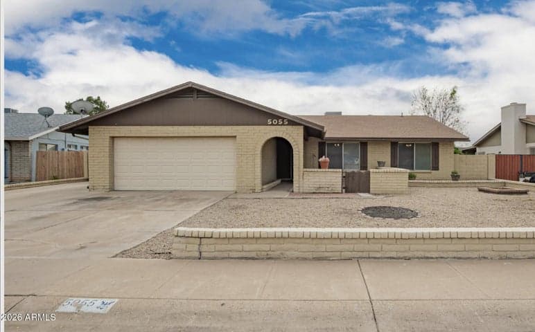 5055 W Vogel Avenue, Glendale, AZ