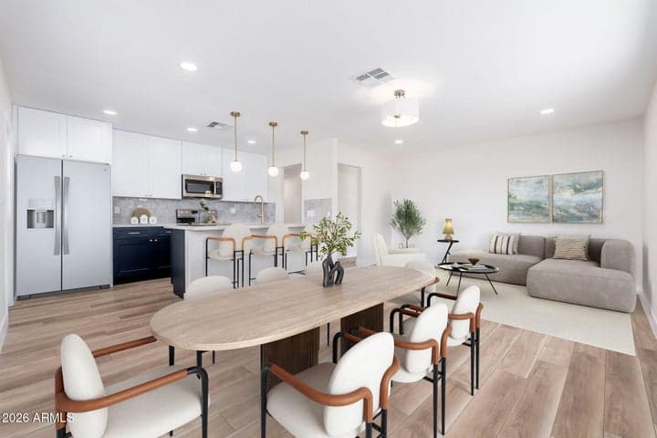 3830 W CLAREMONT Street, Phoenix, AZ