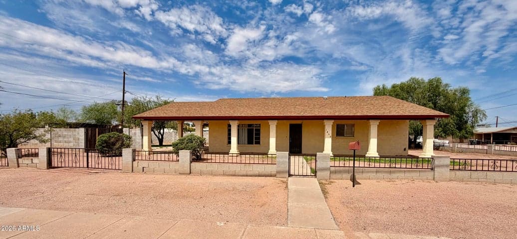 1459 N FRENCH Street, Casa Grande, AZ