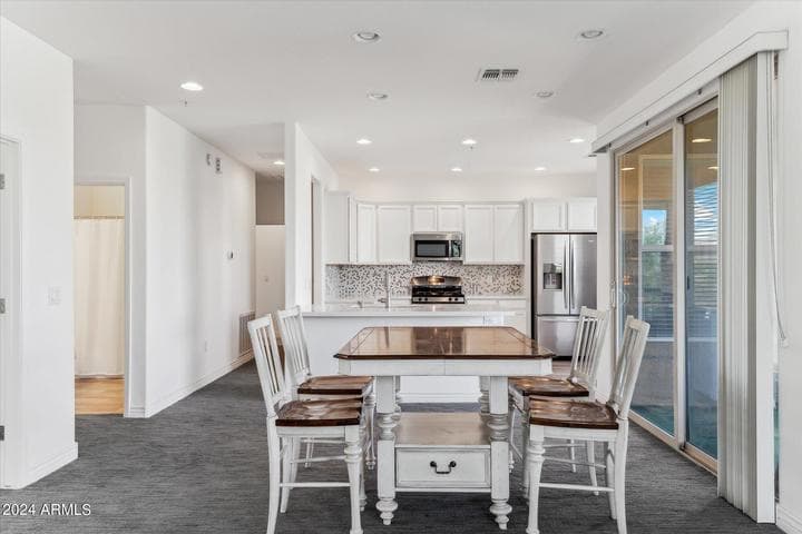2425 W BRONCO BUTTE Trail #2017, Phoenix, AZ