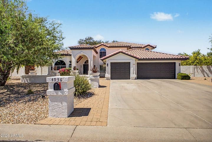 4936 W Buckskin Trail, Phoenix, AZ