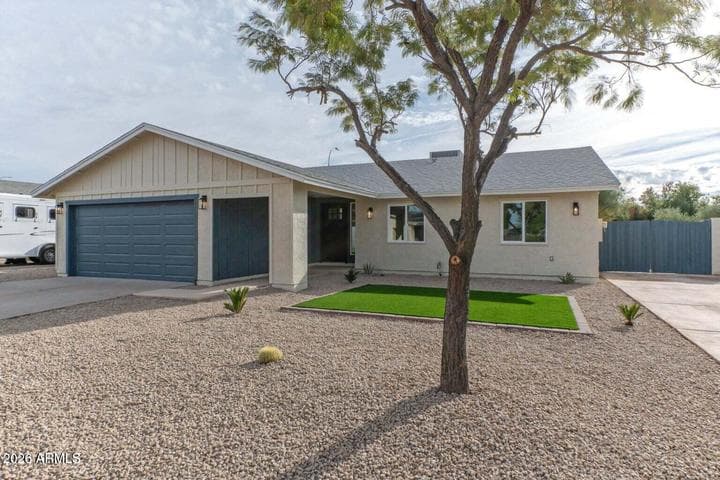 541 W MYRNA Lane, Chandler, AZ