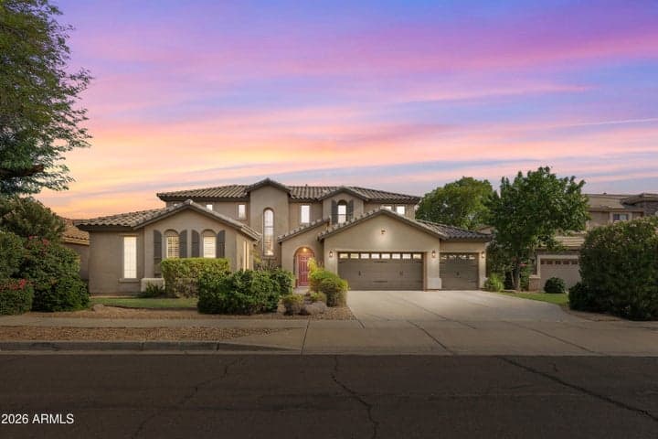 3229 W BUCKHORN Trail, Phoenix, AZ