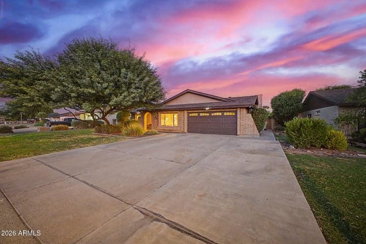 5309 W SWEETWATER Avenue, Glendale, AZ